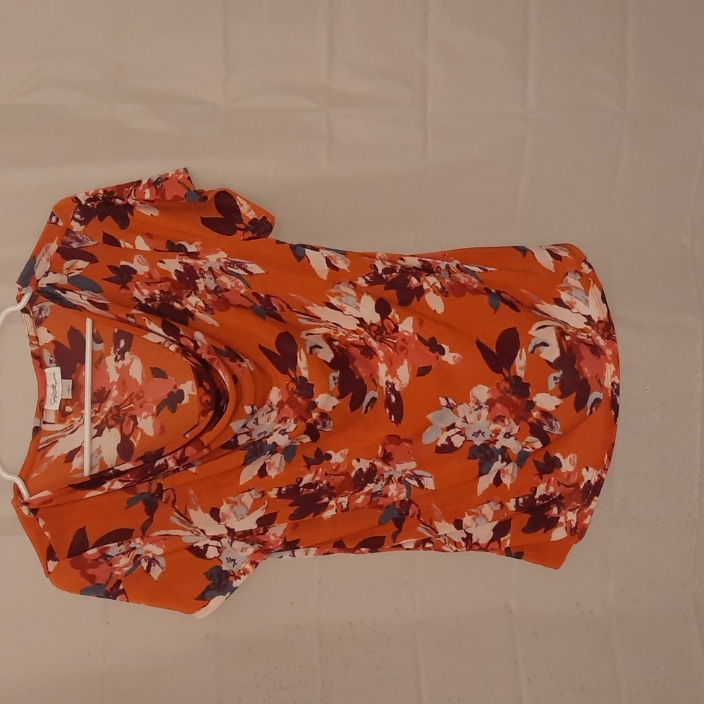 PRETTY floral blouse !